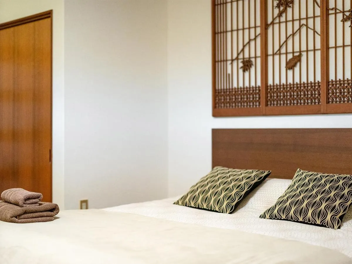 Yukari Shijo Kyoto Villa Japan